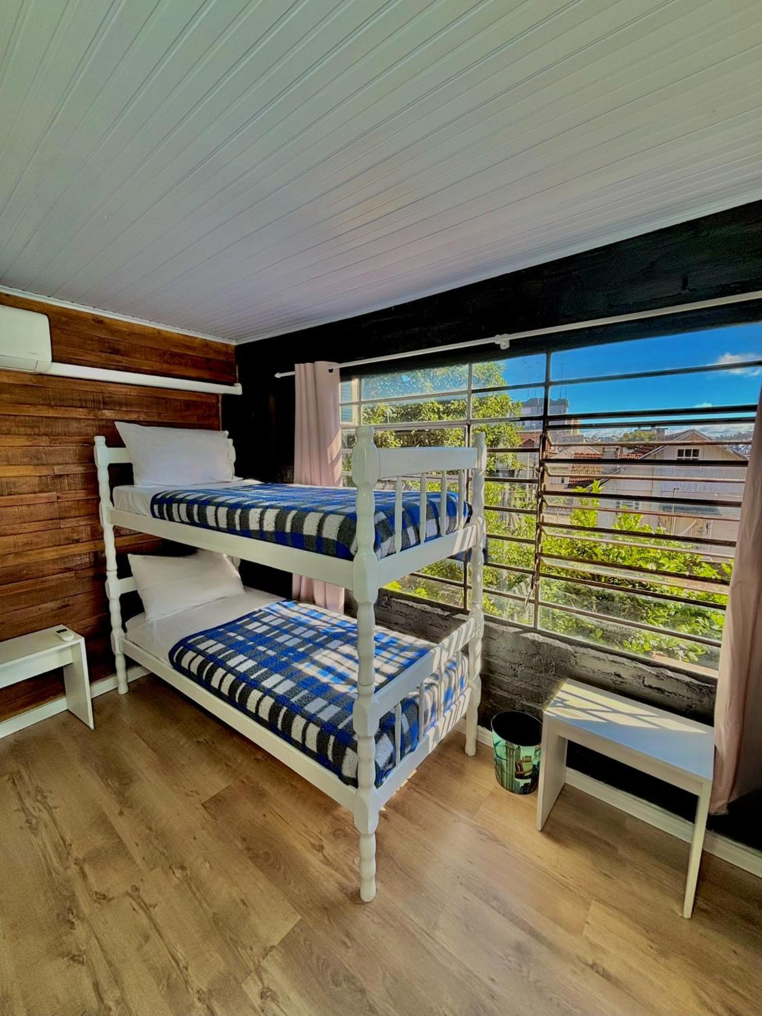 Casa Do Rogerio Hostel Кашиас-ду-Сул Экстерьер фото